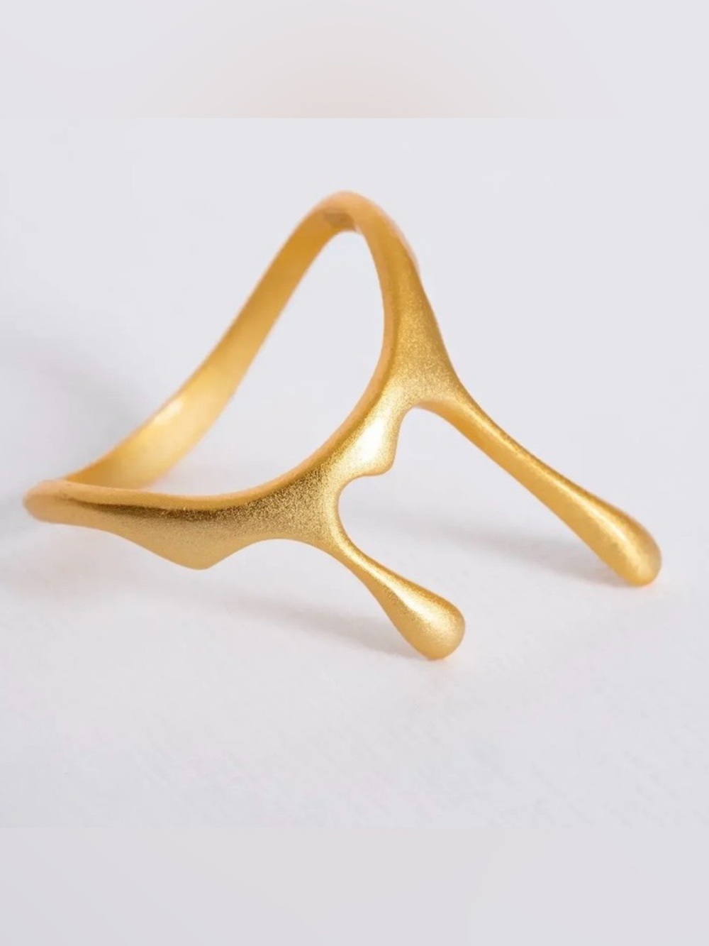 FEIONA JEWERLY Honey Ring Modern Sculptural Gold Ring
